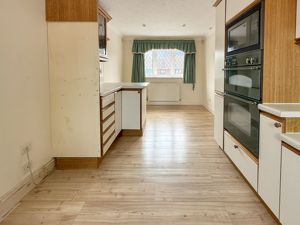 Kitchen / Dining Room - click for photo gallery